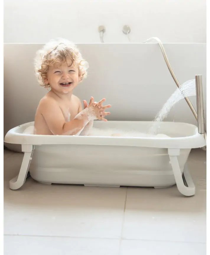 אמבטיה מתקפלת