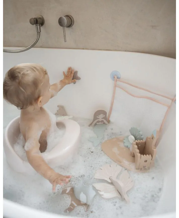 צעצועי אמבטיה