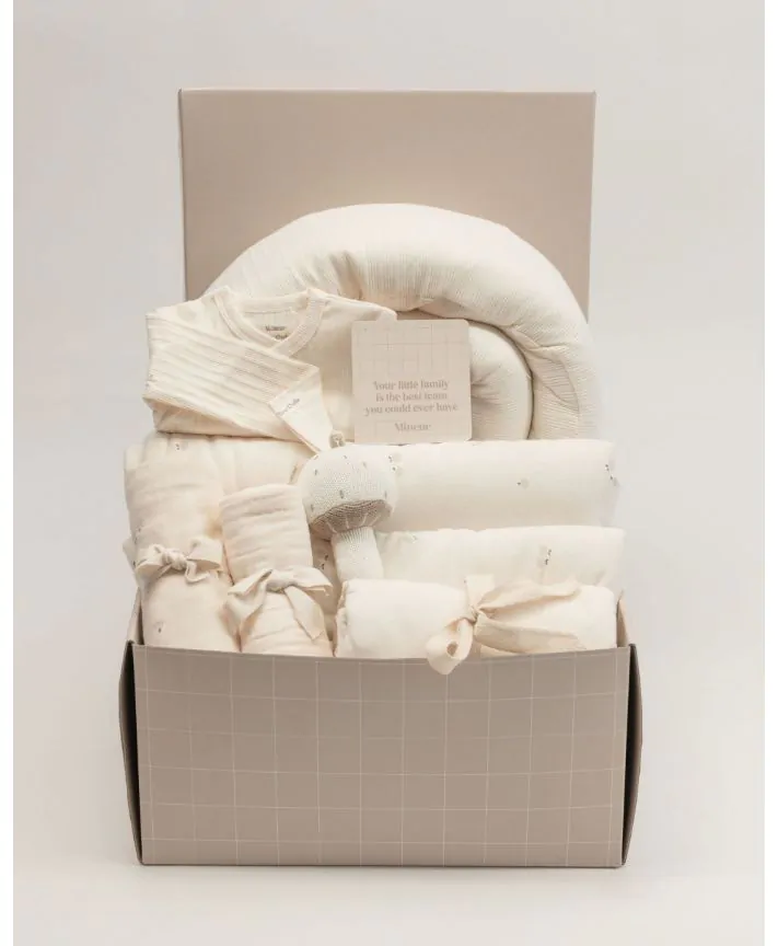 מארז מיננה- A Tiny Miracle