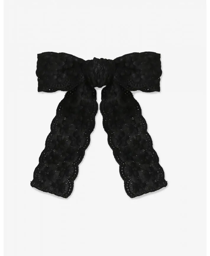 סיכת פפיון תחרה