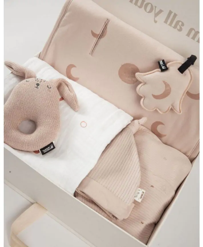 מארז מתנה - FIRST MOMENT