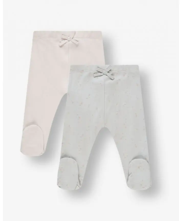 שני זוגות מכנסיים