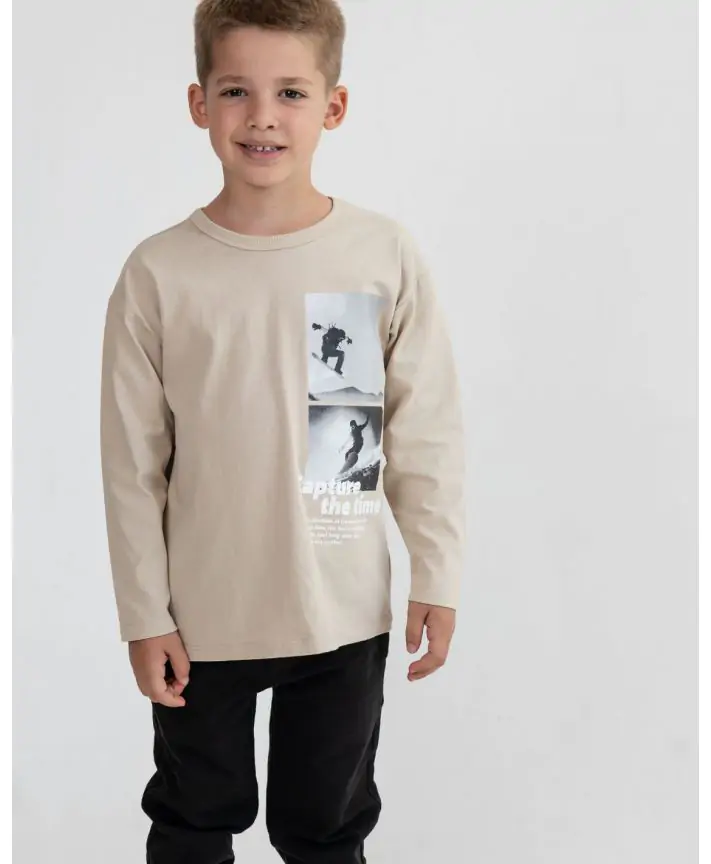 סט חולצה ומכנסיים 