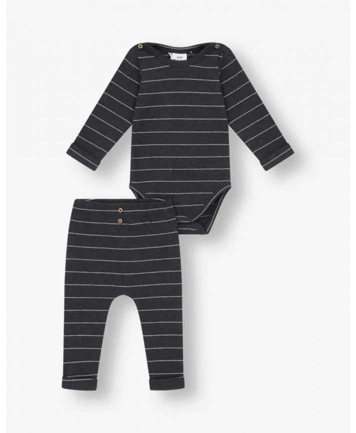 סט בגד גוף ומכנסיים