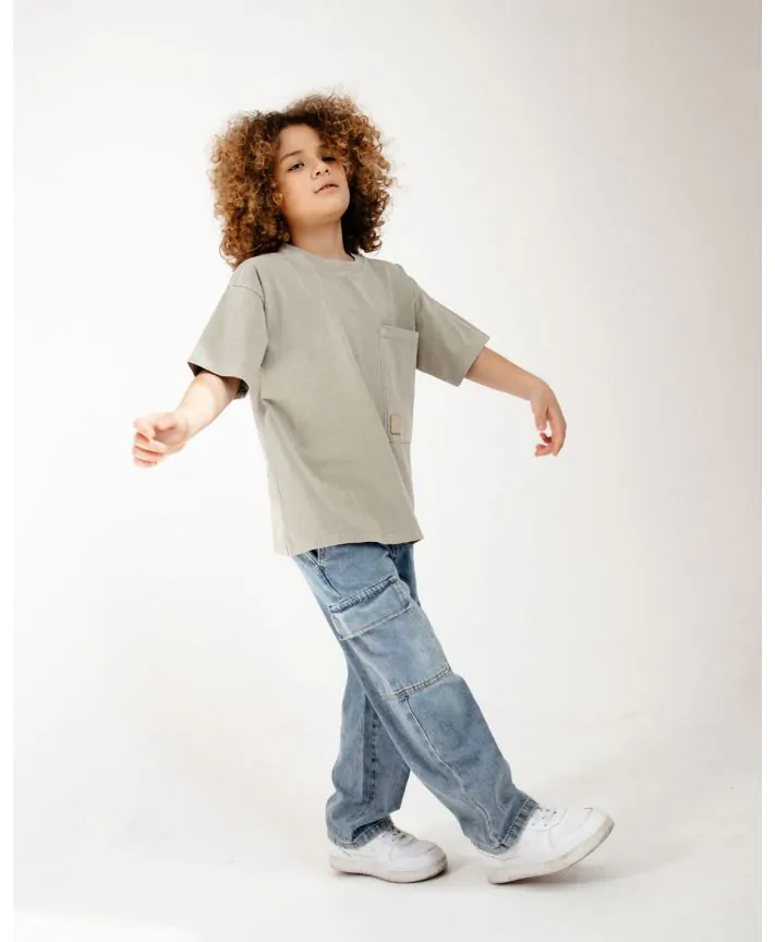 חולצת טי עם כיס