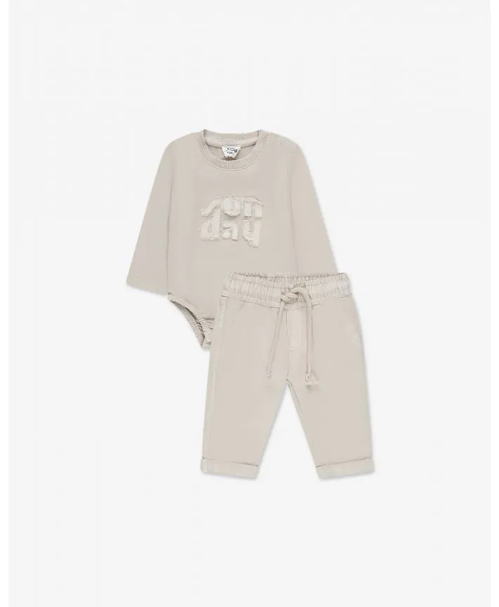 סט אוברול ומכנסי אריג בייבי