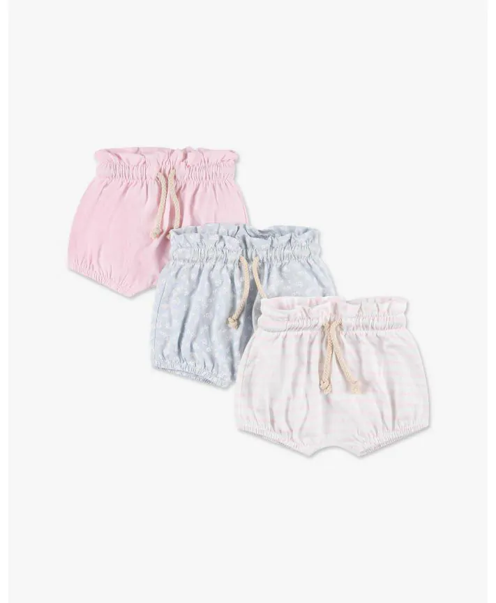 שלישיית מכנסיים קצרים