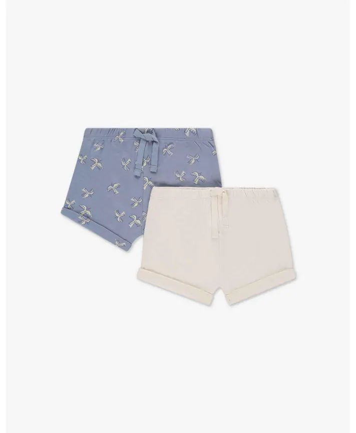 שני זוגות מכנסיים