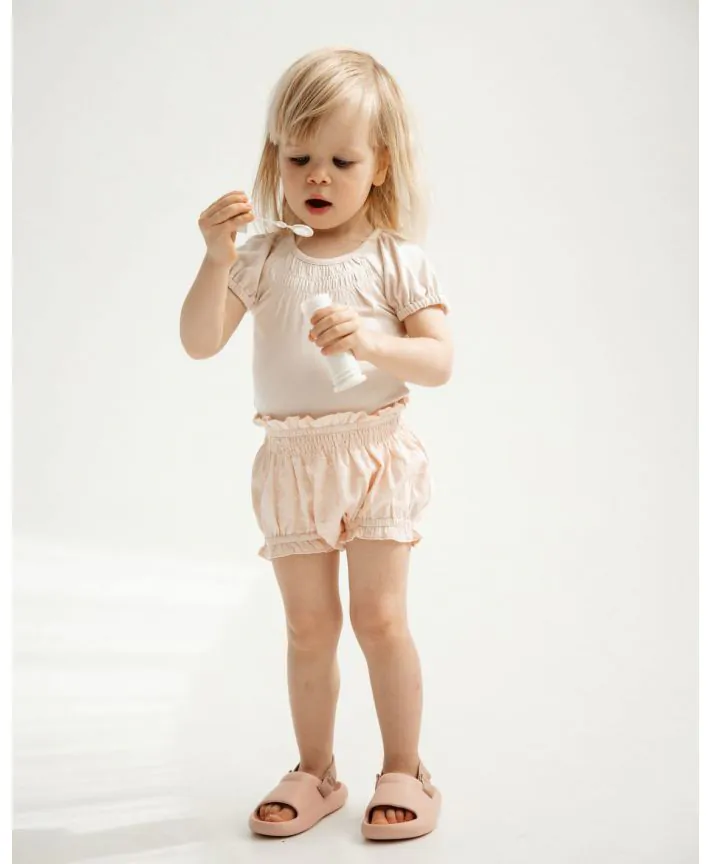 סט בגד גוף ומכנסי אריג בייבי