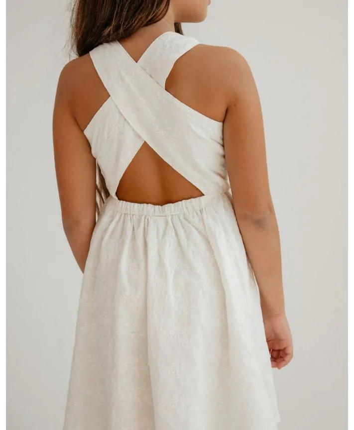שמלה עם כתפיות מוצלבות