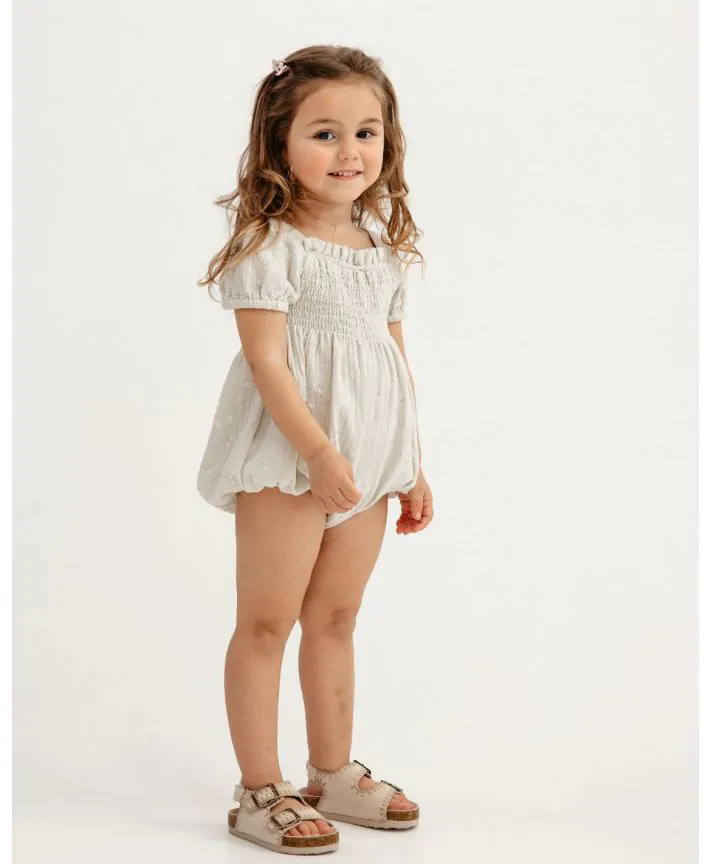 אוברול כיווצים ושרוולים נפוחים בייבי