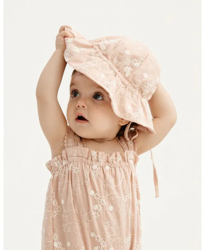 כובע בנות רקום