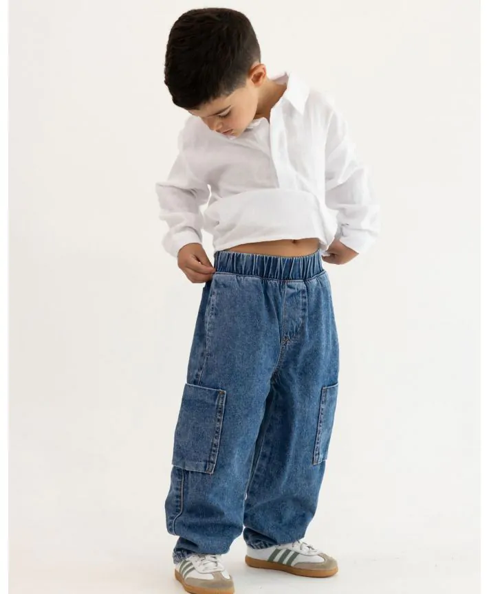 מכנסי ג'ינס ארוכים