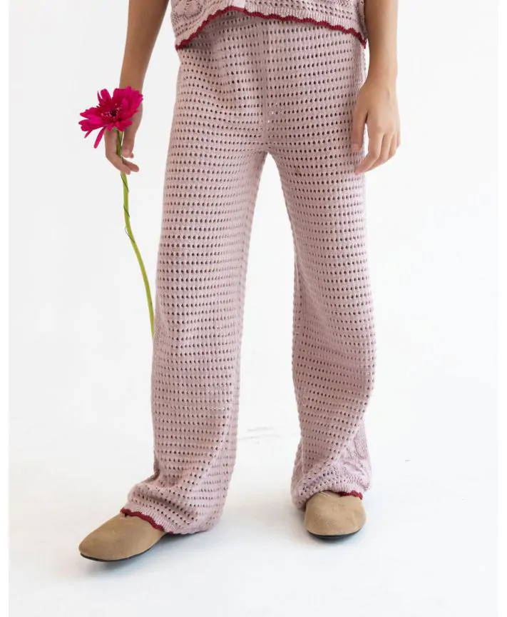 מכנסי קרושה בגזרה מתרחבת