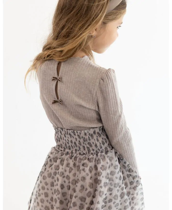 חולצת פוינטייל עם שרוולים ארוכים