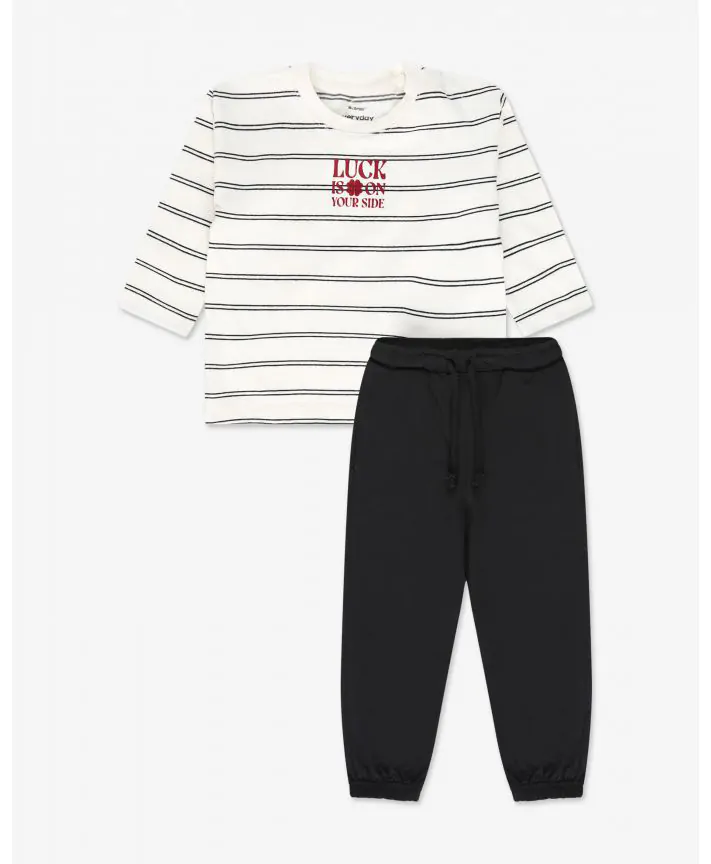 סט חולצה ומכנסיים בייבי