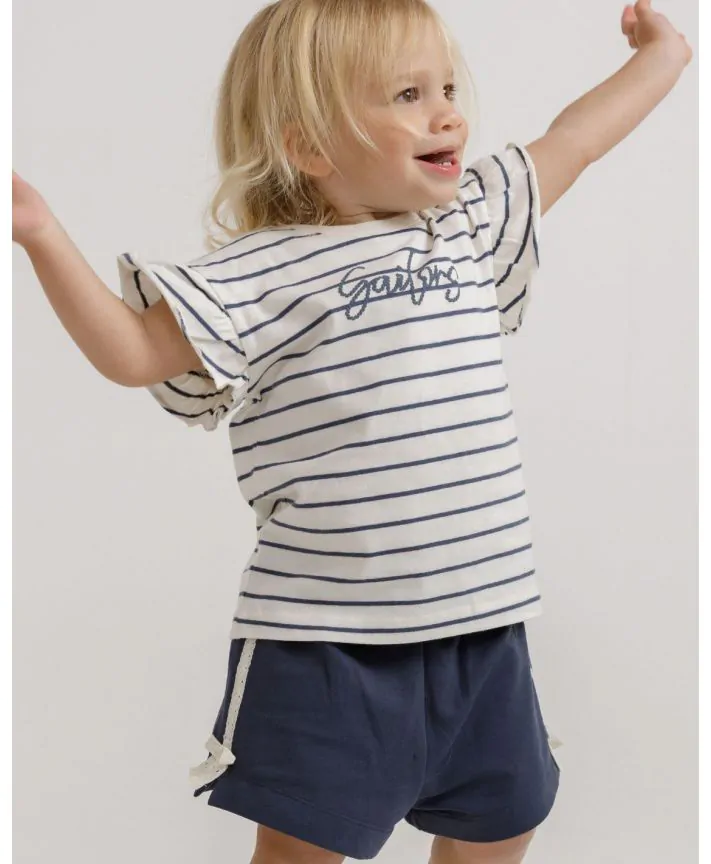 סט חולצה ומכנסיים קצרים בייבי