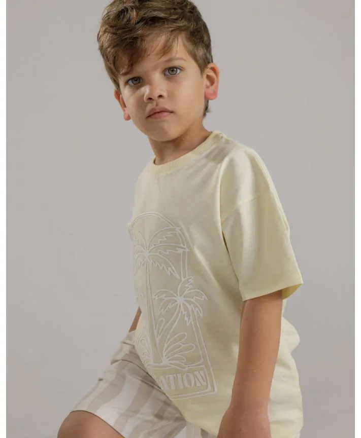 סט חולצה ומכנסיים 