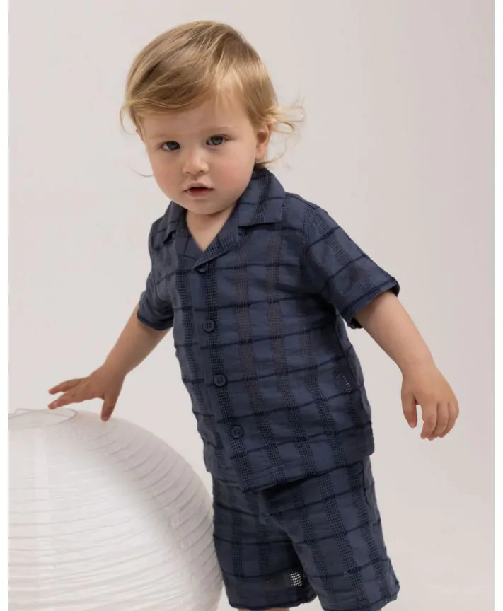 חולצה מכופתרת עם שרוולים קצרים בייבי