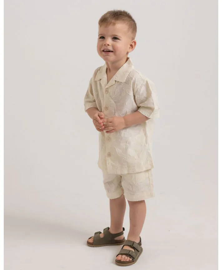 חולצה מכופתרת עם שרוולים קצרים