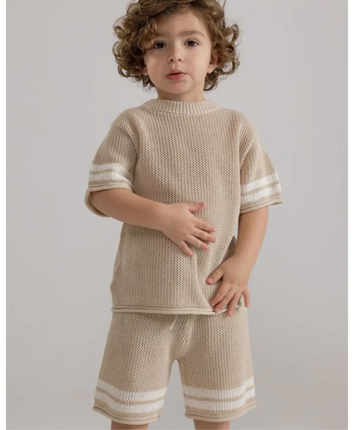 חולצת טי שירט אוברסייז קרושה עם פסים