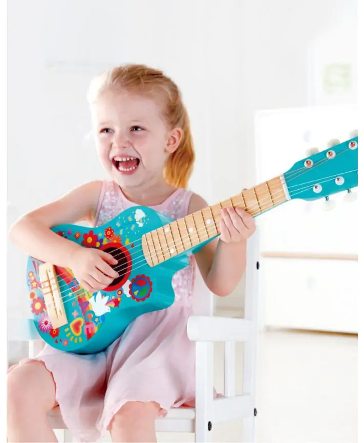 גיטרה ילדי הפרחים HAPE