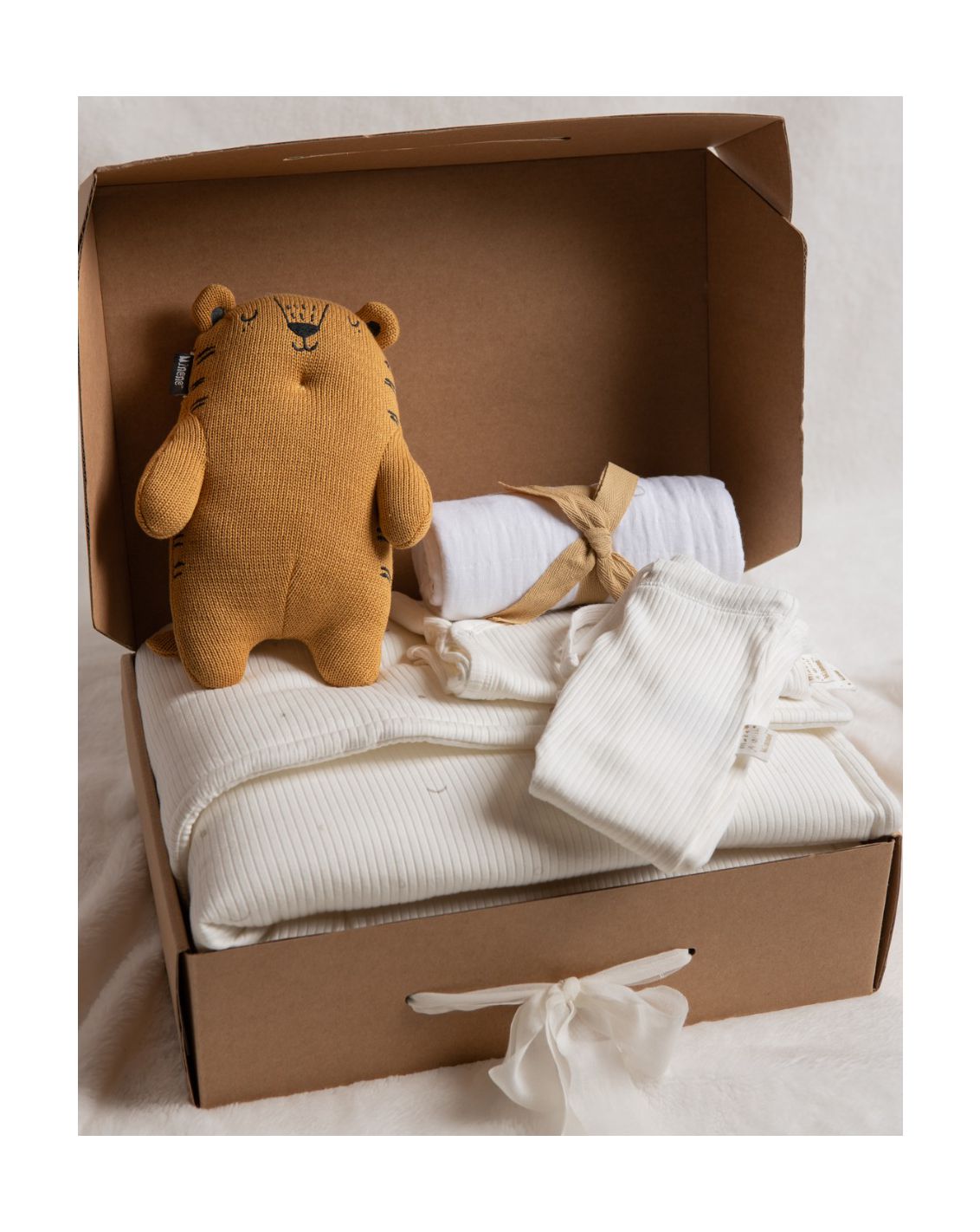 מארז מתנה -  Its a baby-1