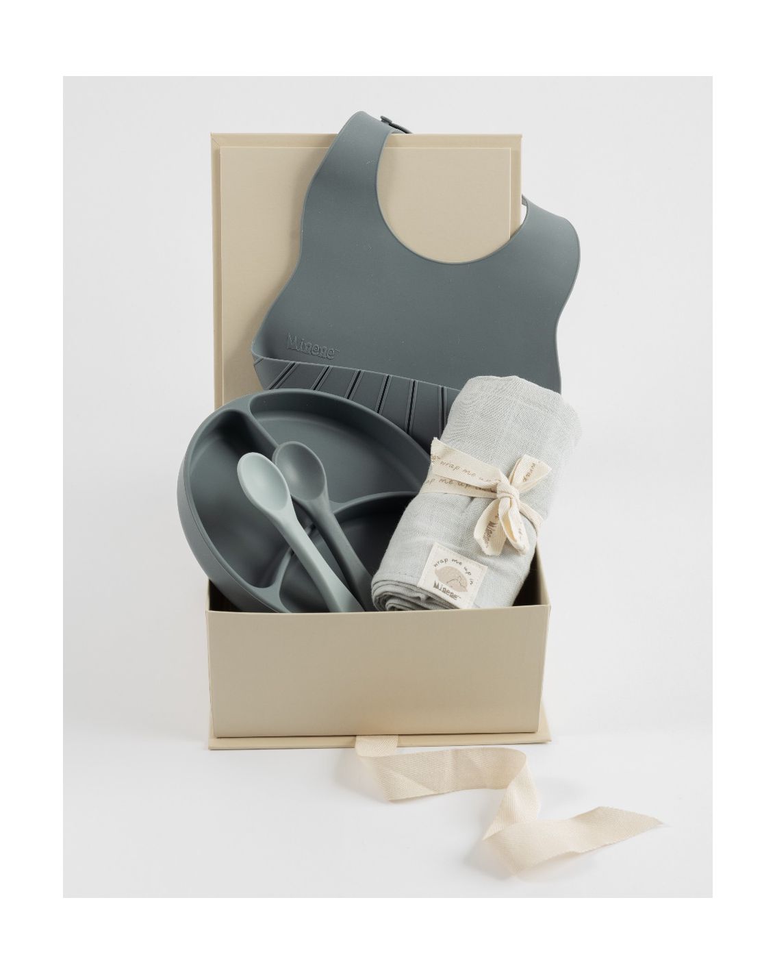 מארז מתנה  BABY FIRST-1