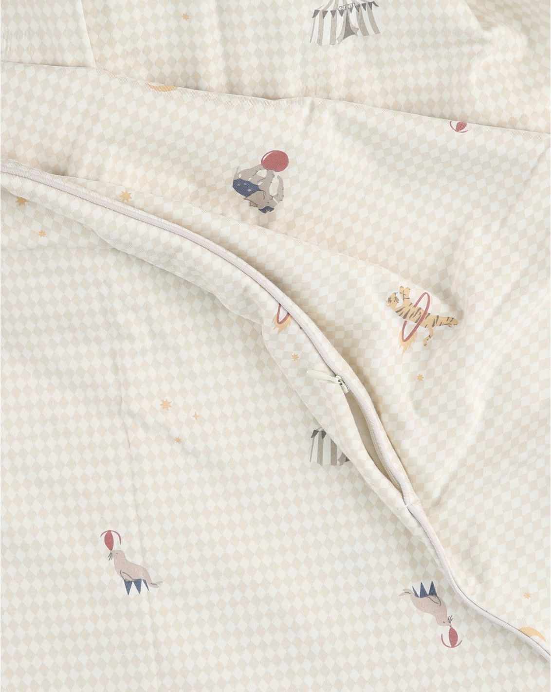 ציפה לשמיכת פוך Wonderland