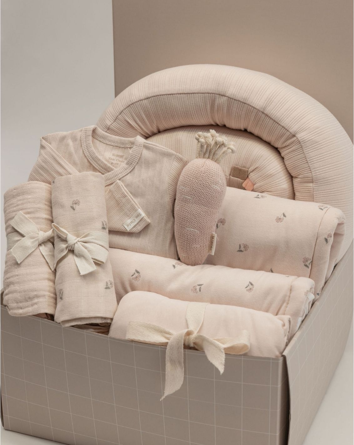 מארז מיננה-  A Tiny Miracle-2