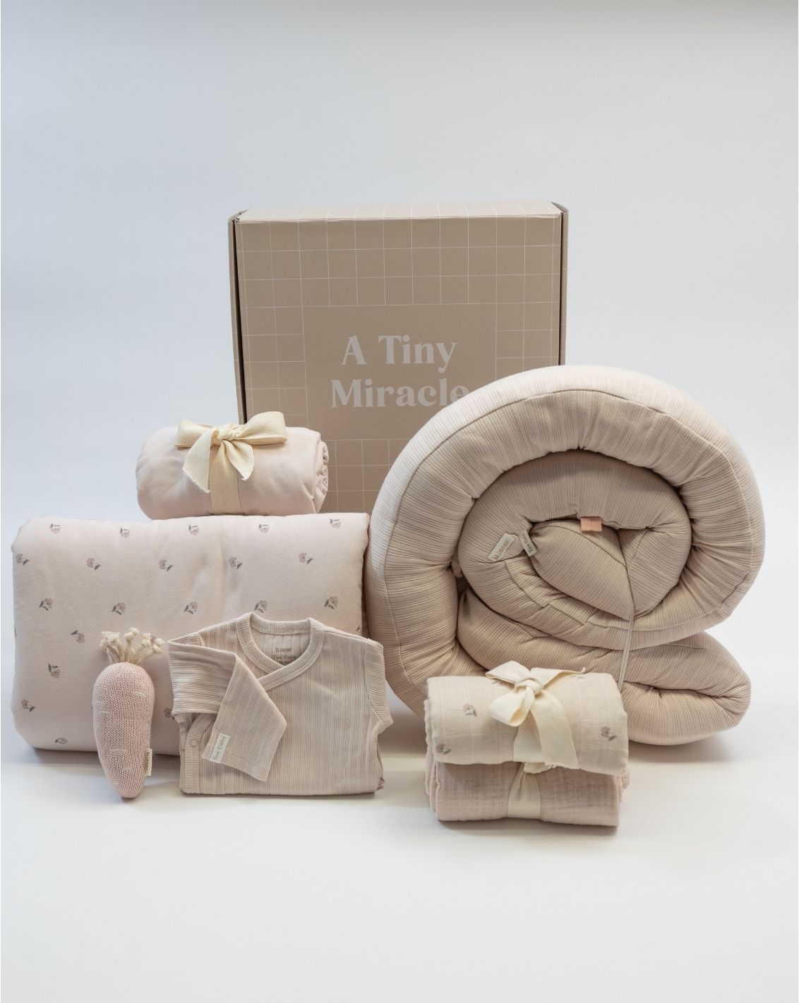 מארז מיננה-  A Tiny Miracle-3