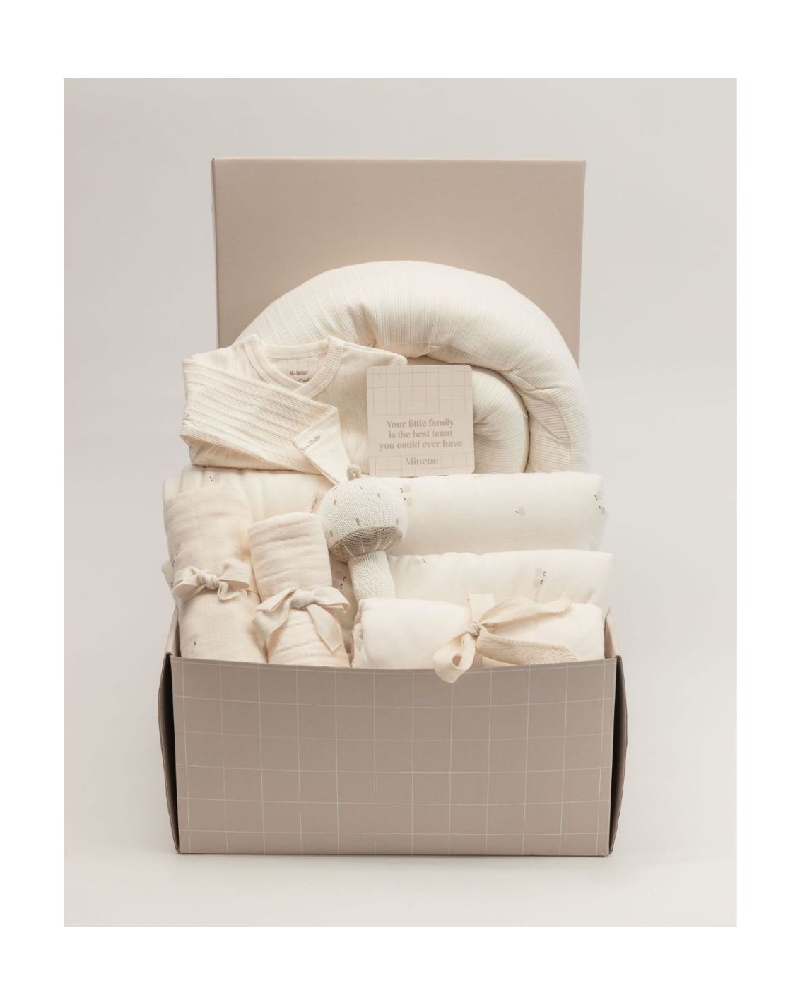 A Tiny Miracl - מארז מיננה-1