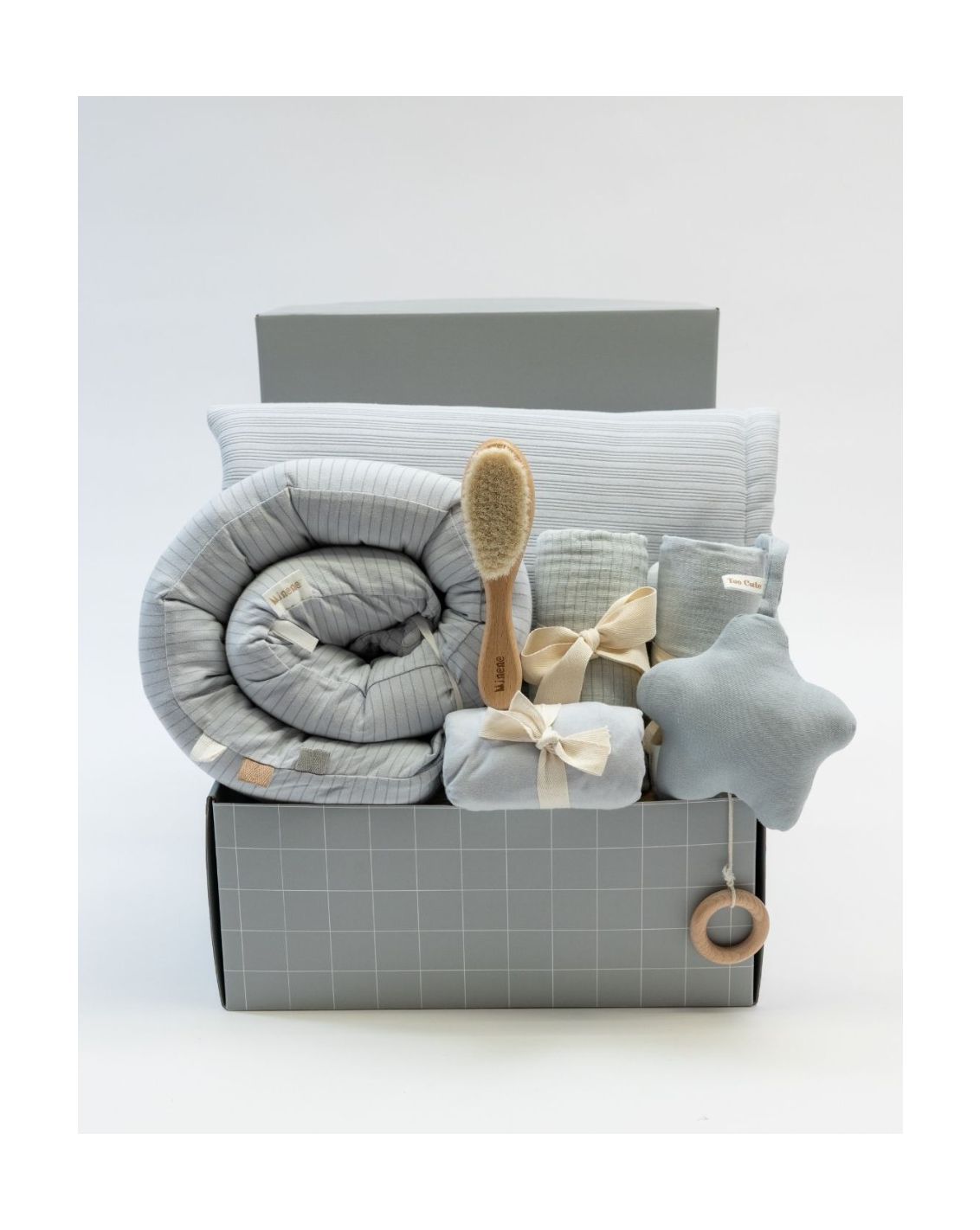 Wrapped With Love - מארז מיננה-1