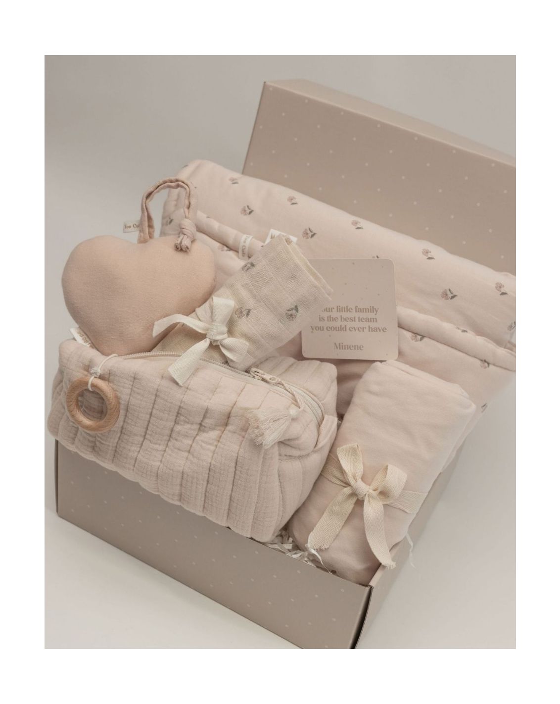 Love is all around-3