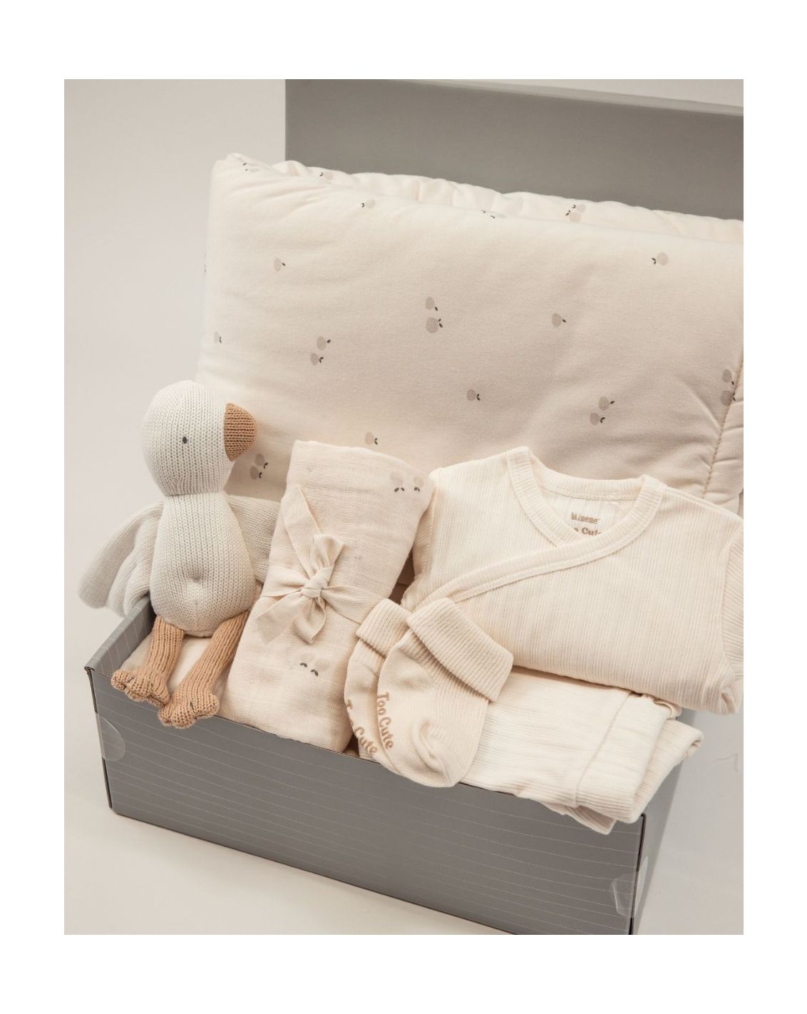 I'm All Yours - מארז מיננה-2