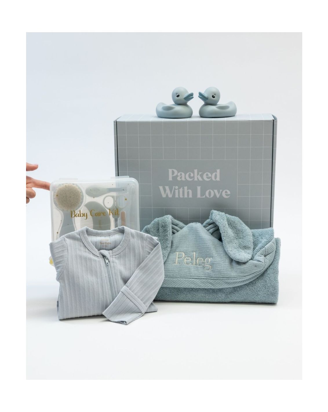 Packed With Love - מארז מיננה-2