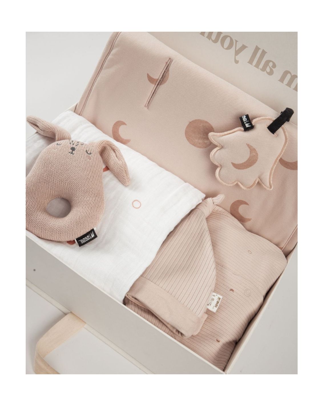 מארז מתנה - FIRST MOMENT-1