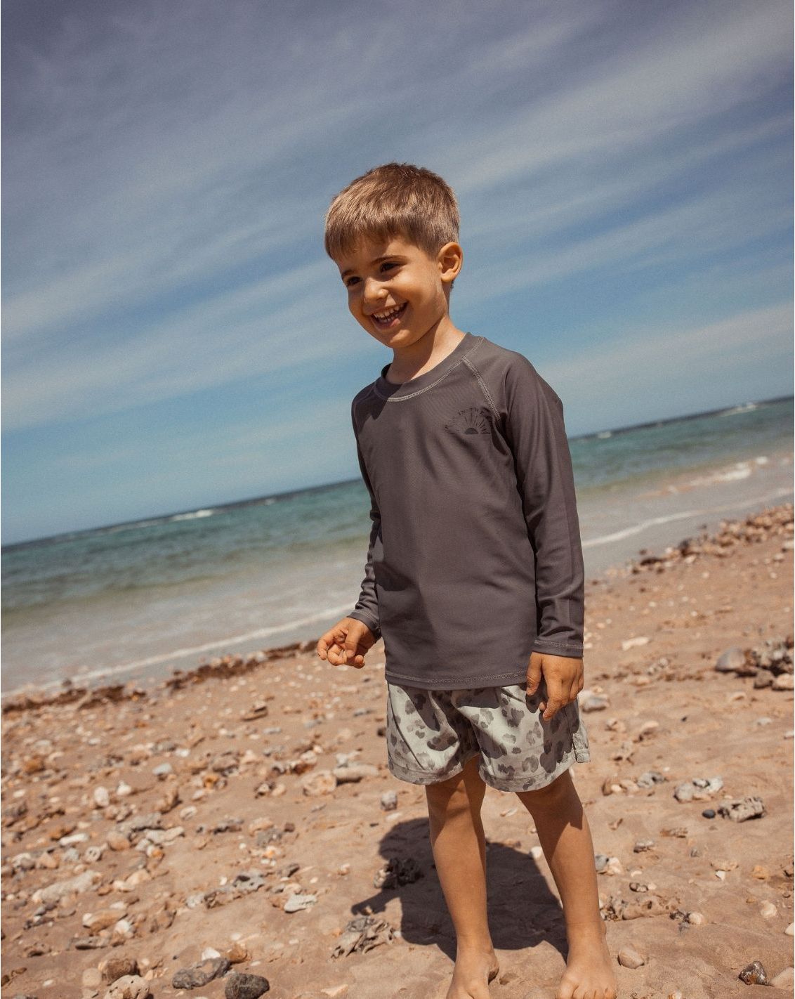 חולצת בגד ים עם שרוולים ארוכים